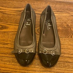 AGL ballet flats. Gently used. EU 40.5 black patent leather cap w grey/bronze